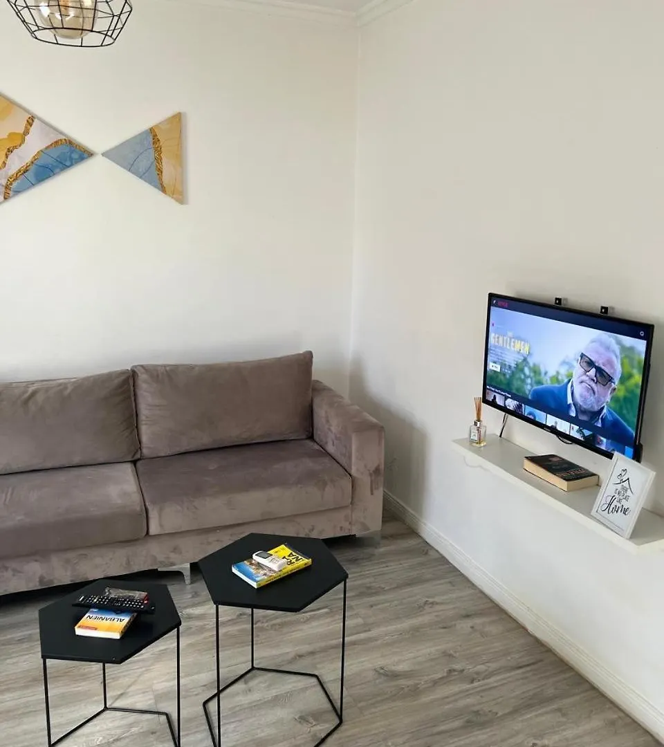 Apartament In Tirana,Qender Arnavutluk